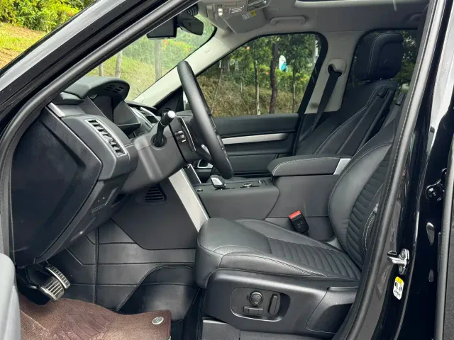 Land Rover Discovery — Фото автомобиля 9
