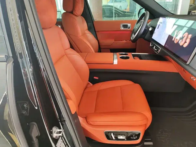 Li Auto L7 — Фото автомобиля 24