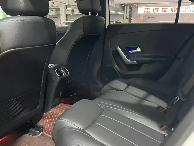 Mercedes-Benz A-Class — Фото автомобиля 5
