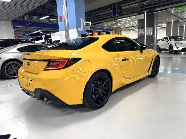 Subaru BRZ — Фото автомобиля 9