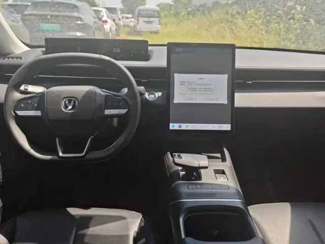 Changan Eado — Фото автомобиля 12