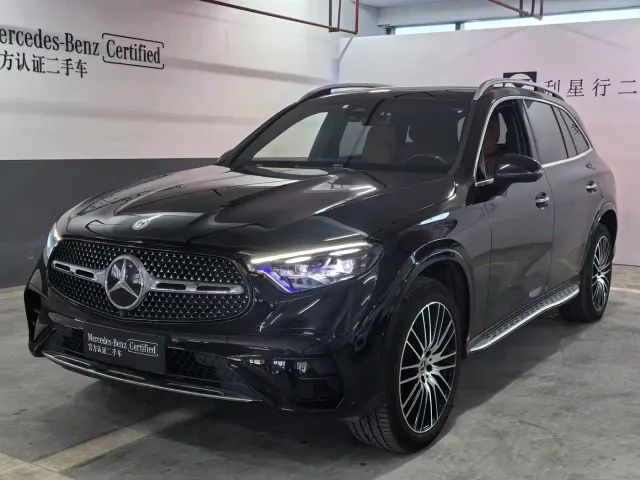 Фотография автомобиля — Mercedes-Benz GLC-Class