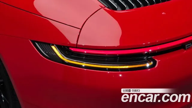 Porsche 911 992 — Фото автомобиля 22
