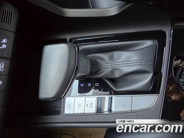 Hyundai Avante CN7 — Фото автомобиля 15