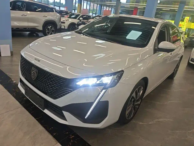 Фотография автомобиля — Peugeot 408