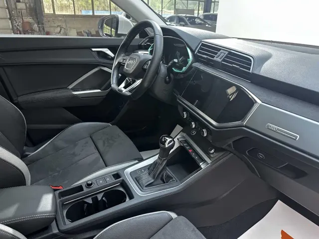 Audi Q3 — Фото автомобиля 8