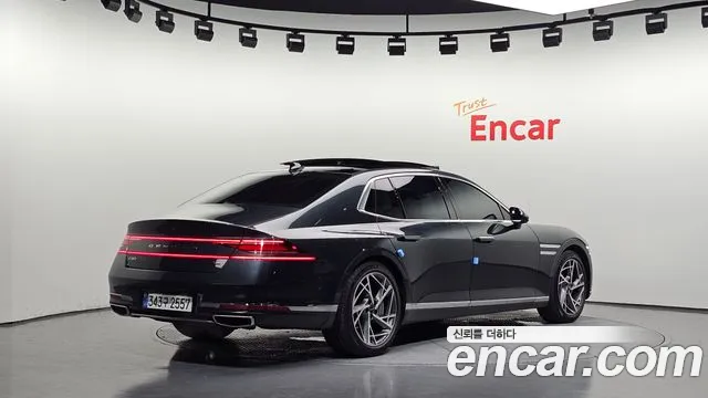Genesis G90 Бензин 3.5 турбо AWD — Фото автомобиля 2