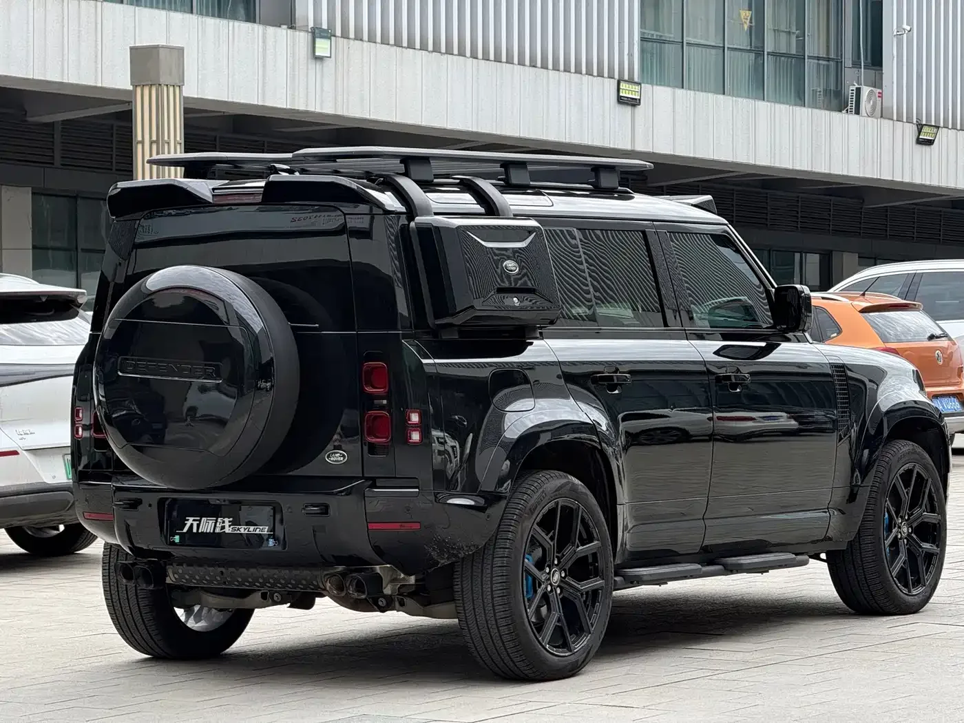 Land Rover Land Rover Defender 2024 110 3.0T P400 X-DYNAMIC HSE — Фото автомобиля 14
