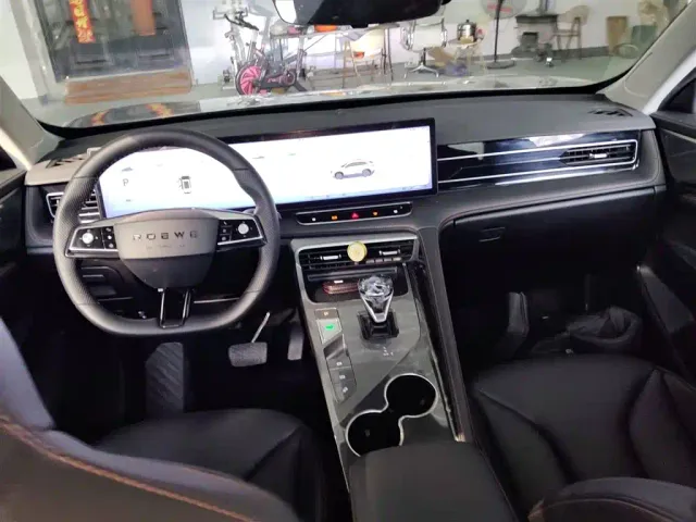Roewe RX5 — Фото автомобиля 5