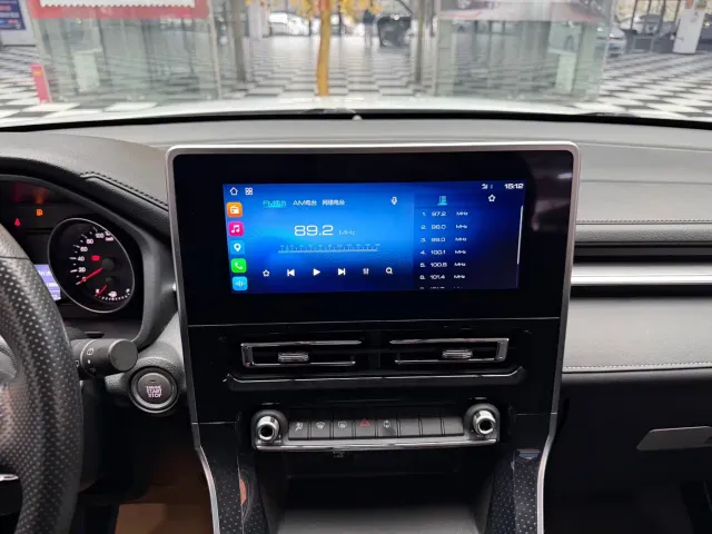 Haval M6 — Фото автомобиля 16