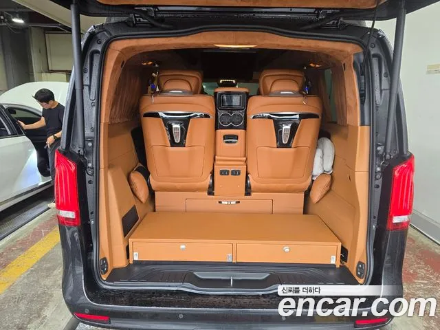 Mercedes-Benz V-Class — Фото автомобиля 7