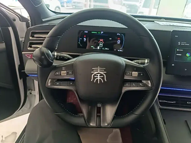 BYD Qin L — Фото автомобиля 10