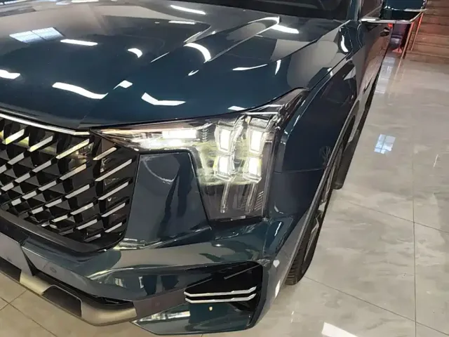 GAC Trumpchi GS8 — Фото автомобиля 23
