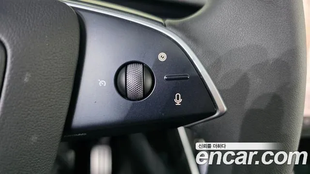 Tesla Model Y — Фото автомобиля 28