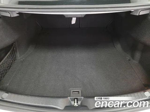 Mercedes-Benz C-Class W205 — Фото автомобиля 11