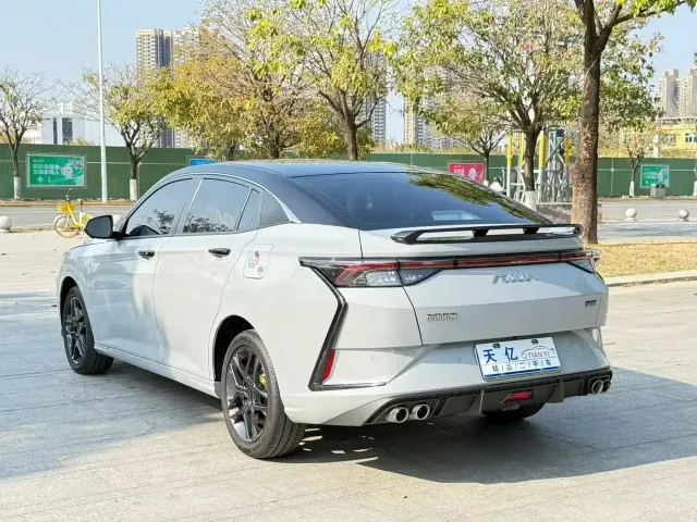 Dongfeng Yixuan — Фото автомобиля 15