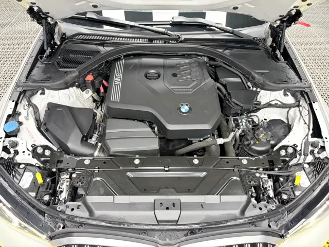 BMW 3 Series — Фото автомобиля 22
