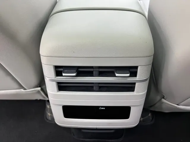 BYD FangChengBao Titanium 7 — Фото автомобиля 18