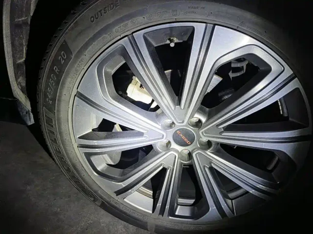 Exeed VX — Фото автомобиля 7