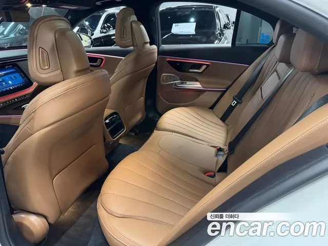 Mercedes-Benz E-Class W214 — Фото автомобиля 11