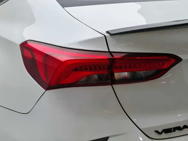 Buick Verano — Фото автомобиля 19