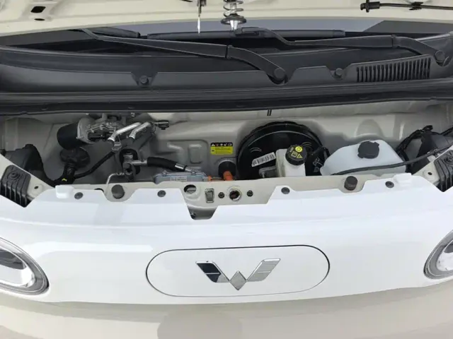 Wuling Hongguang Mini EV — Фото автомобиля 10