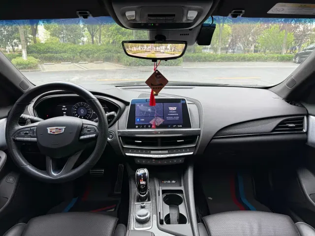 Cadillac CT5 — Фото автомобиля 13