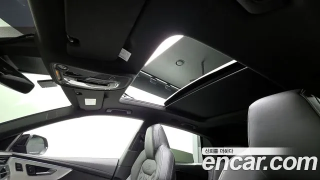 Audi Q8 55 TFSI quattro Premium — Фото автомобиля 18
