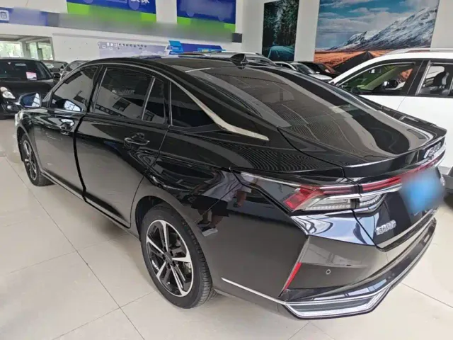 Dongfeng Yixuan MAX — Фото автомобиля 22