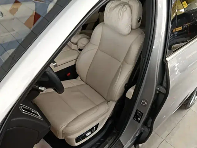 Li Auto Li Xiang L9 2022 Max — Фото автомобиля 14