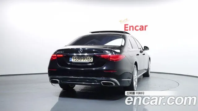 Mercedes-Benz S-Class — Фото автомобиля 3