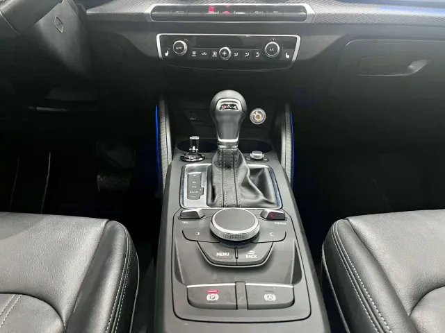 Audi Q2L — Фото автомобиля 14