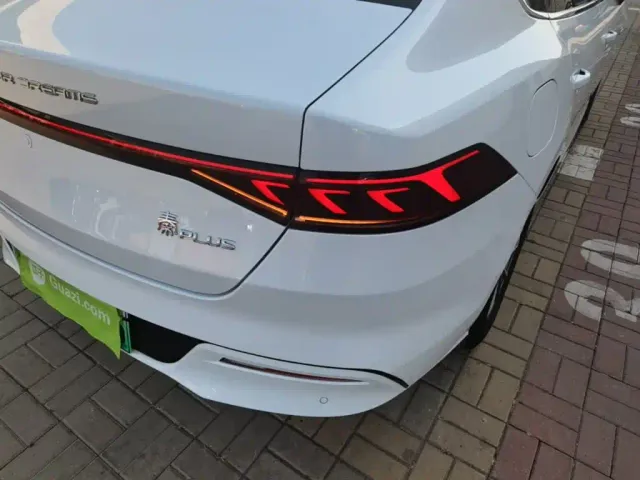 BYD Qin PLUS — Фото автомобиля 7