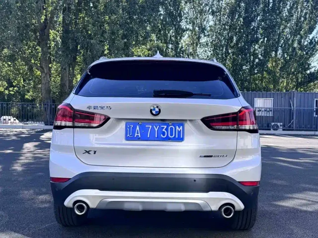 BMW X1 — Фото автомобиля 6