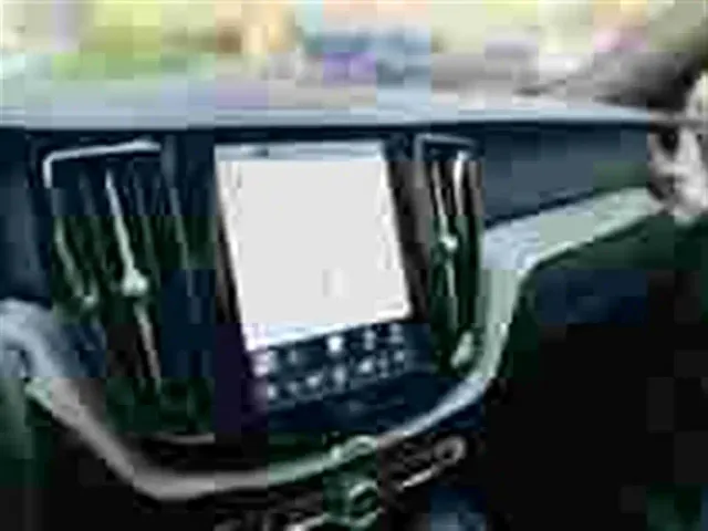 Volvo XC60 — Фото автомобиля 11