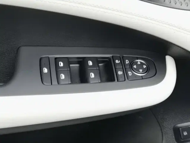 BYD Seal 05 DM-i — Фото автомобиля 9