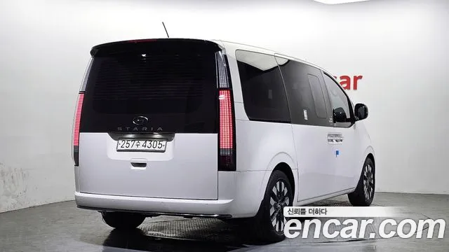 Hyundai Staria Staria L3.5 Lounge 7 мест — Фото автомобиля 2