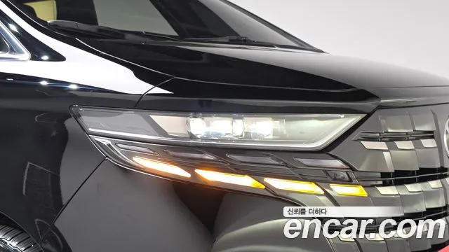 Toyota Alphard Generation 4 — Фото автомобиля 22