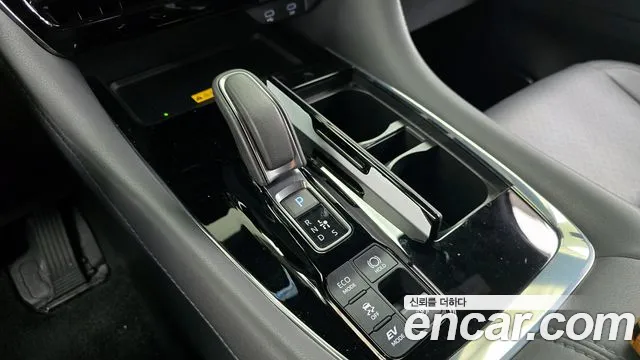 Toyota Alphard — Фото автомобиля 9