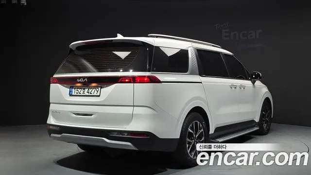 Kia Canival Carnival 4 поколение Бензин 9 мест Prestige — Фото автомобиля 2