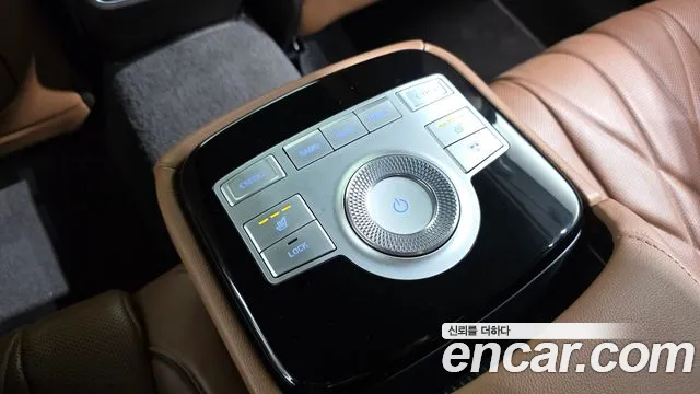 Genesis G80 RG3 — Фото автомобиля 30