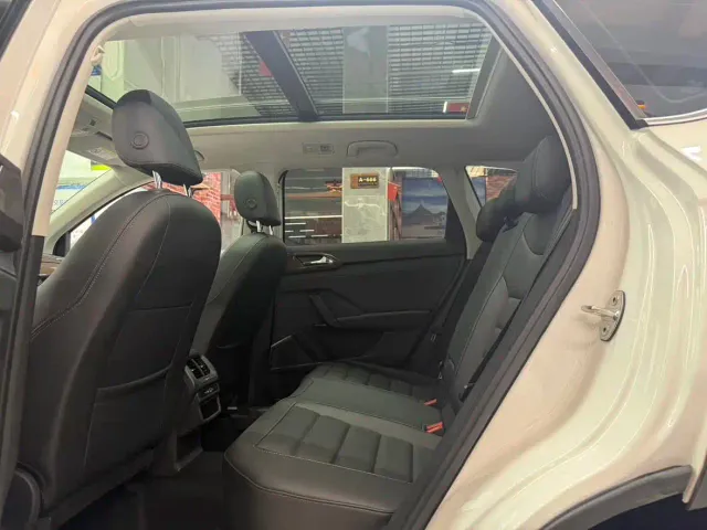 Volkswagen Tharu — Фото автомобиля 12