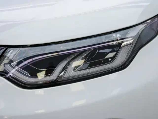 Land Rover Discovery Sport — Фото автомобиля 2