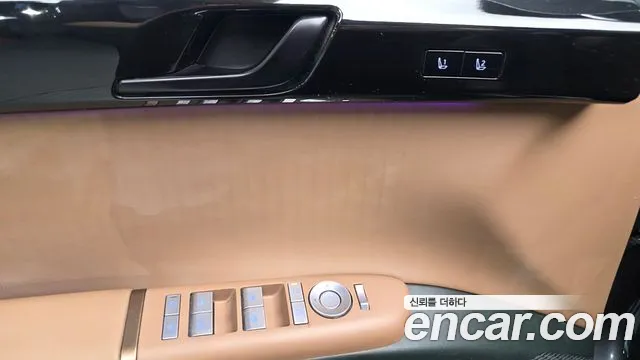 Hyundai Grandeur GN7 — Фото автомобиля 28