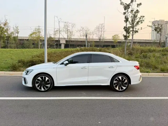 Audi A3 — Фото автомобиля 4