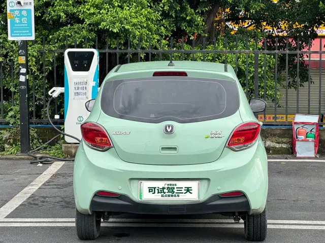 Changan Benben E-Star — Фото автомобиля 8