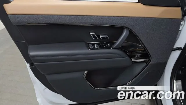 Land Rover Range Rover Sport — Фото автомобиля 23