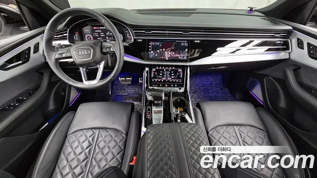 Audi Q8 55 TFSI quattro Premium — Фото автомобиля 7