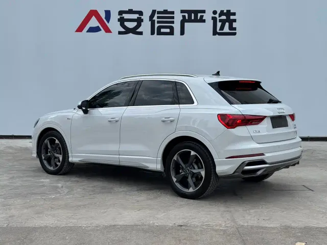 Audi Q3 — Фото автомобиля 4