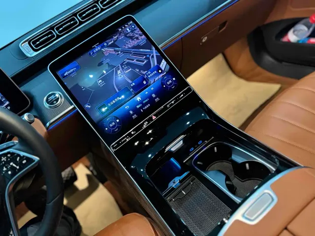 Mercedes-Benz S-Class — Фото автомобиля 19
